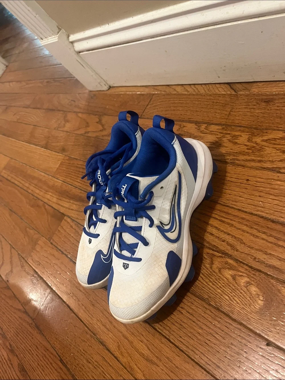 Nike White and Royal Blue Kids' Athletic Cleats